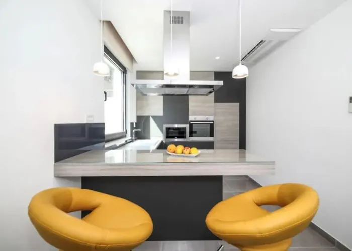 Elegant Cozy With Beautiful Features Trogir